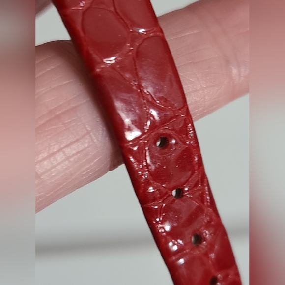 Red Guess leather crocodile watch genuine leather euc - Picture 14 of 14